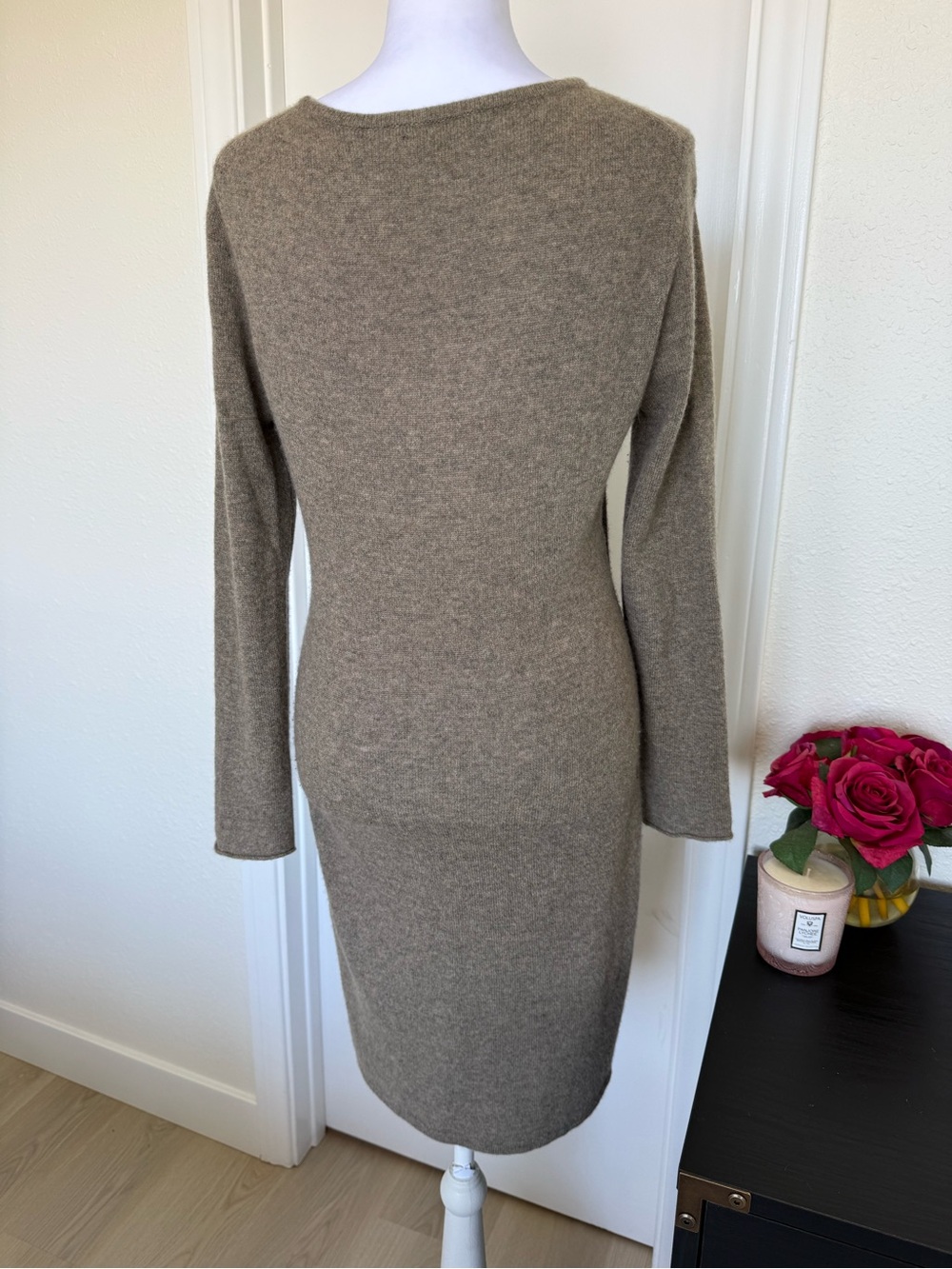 Cashmere Beige Knit Long Sleeve Dress with Contrast Panels - Picture 4 of 5